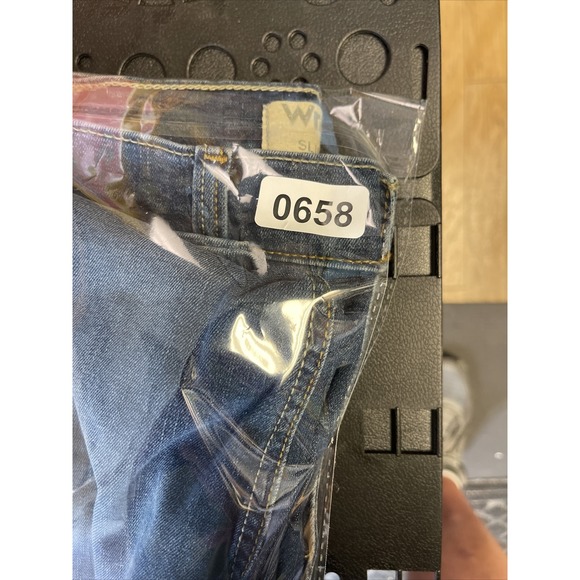 Wrangler Jeans Mens Size 30 x 32 New Ocean Blue 4 Way Flex Comfort,Slim Straight - Picture 14 of 14